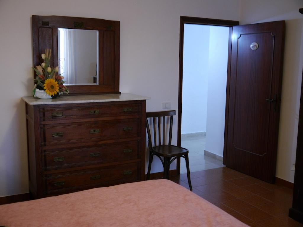 Agriturismo Le Stiacce Saturnia Habitación foto